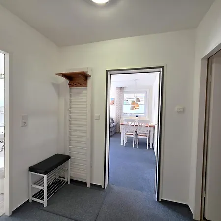 Huus In Lee Apartman